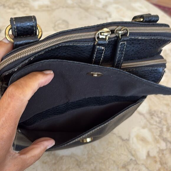 Relic by Fossil Y2K Vintage Faux Leather Crossbody Organizer Bag - Picture 12 of 16